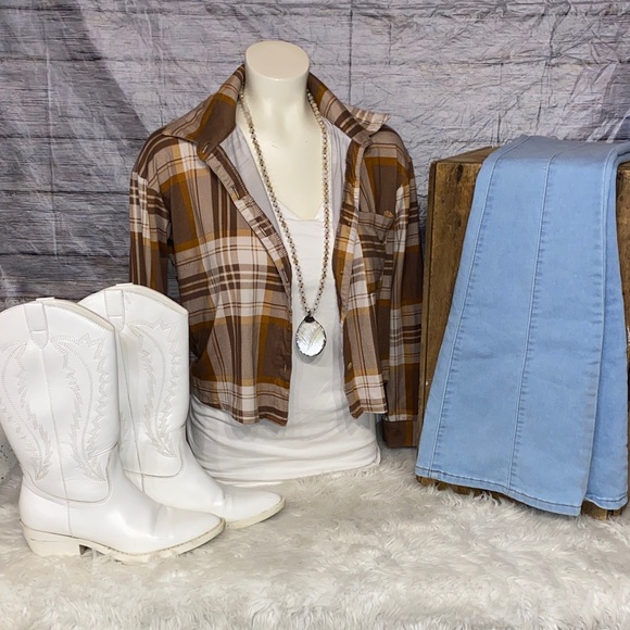 Self Esteem Brown and Cream Plaid Button Down Cropped Top - Picture 1 of 8